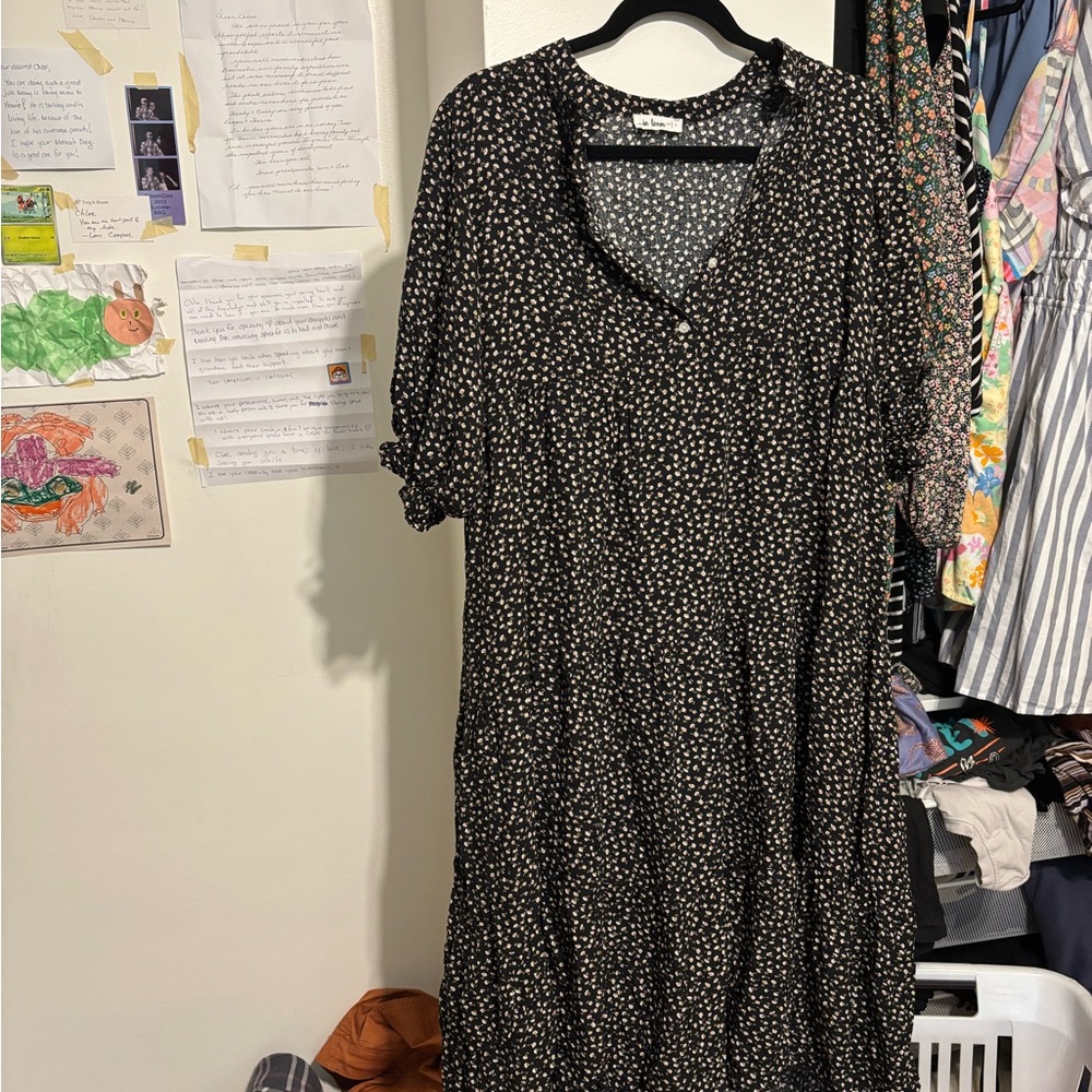 In Loom Black and White Floral Midi Dress